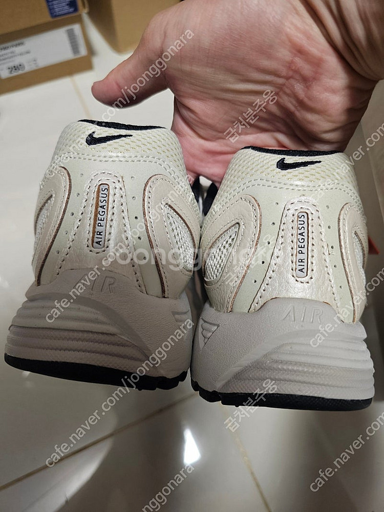 새제품 나이키 Air 페가수스 2K5 260 사이즈 팝...--4