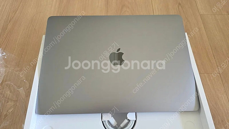 맥북 프로 M2 13인치(24GB, 256GB) 무기스...--1