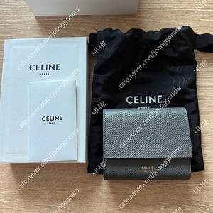 셀린느 트리폴드 지갑 새제품 (៸៸›ᴗ‹៸៸ )