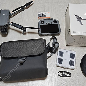 매빅에어3 플라이모어(Mavic Air3) A급 팝니다. (Rc2포함) 베터리3개 모두 정상