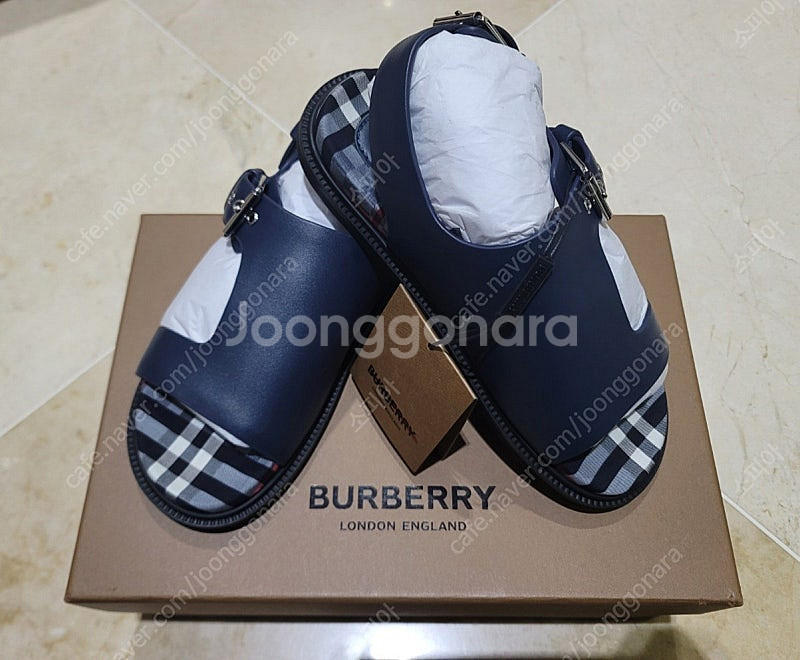 버버리 키즈 샌들 35 Size (새상품)--4