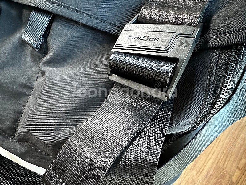 (인하) 아미아칼바( AMIACALVA) 개버딘 메신저...--3