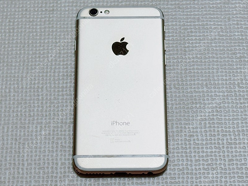 아이폰6 화이트/골드 64GB 팝니다.--1