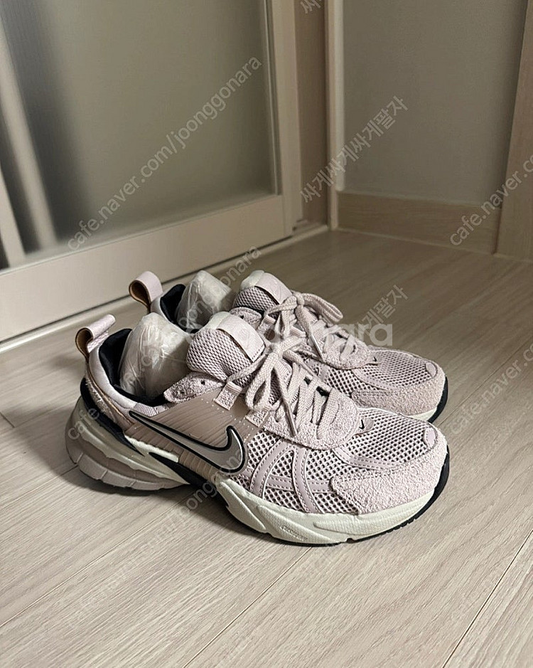 나이키 V2K 우먼 240--0