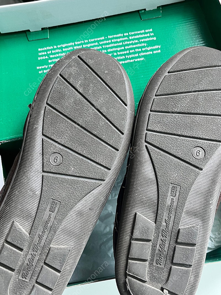 (1회 착용) 락피쉬웨더웨어 퍼 뮬 모카신 초코색 245--2