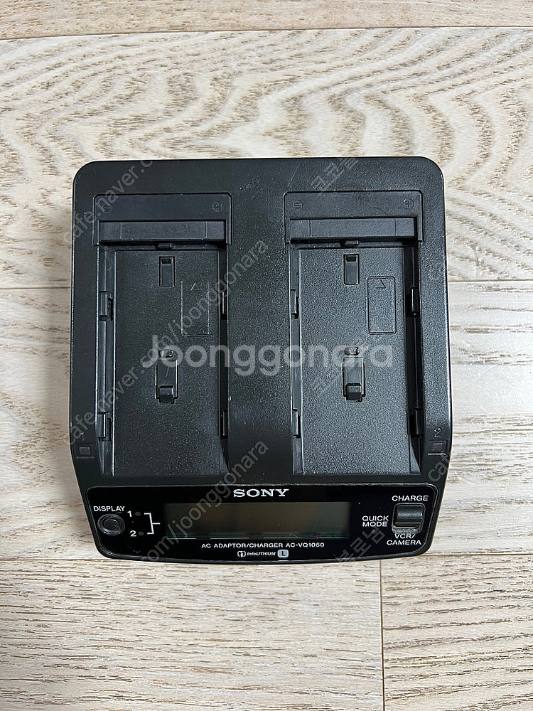 소니 AC VQ1050 충전기 판매합니다.--2