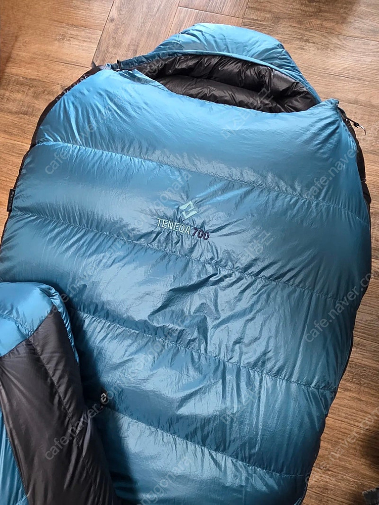 큐물러스 테네카700 침낭--2