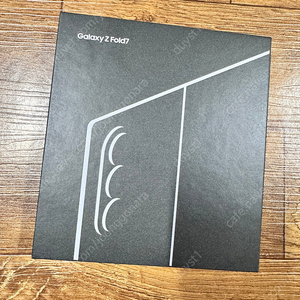갤럭시 Z Fold 7 블랙 512기가 풀박 팝니다