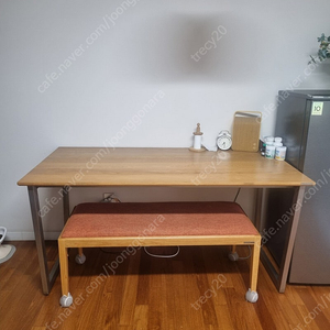 카레클린트 알루퍼스 테이블