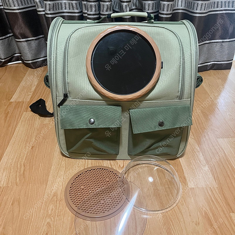 (확장형) 강아지 고양이 반려동물 백팩 배낭 우주선 이동가방 숨숨집 캐리어 이미지