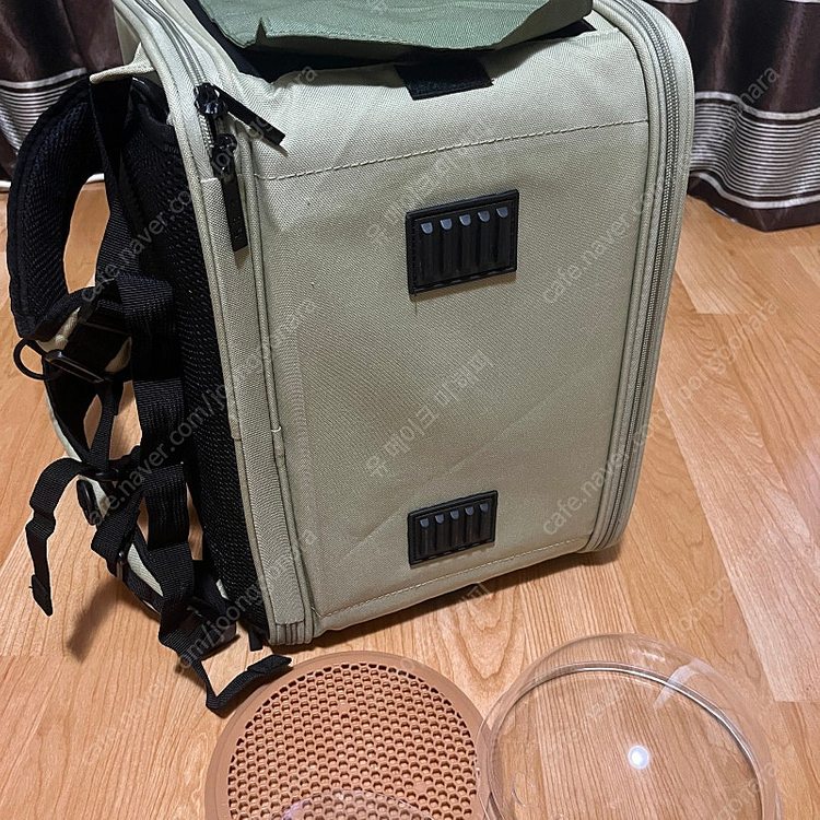 (확장형) 강아지 고양이 반려동물 백팩 배낭 우주선 이동가방 숨숨집 캐리어 이미지