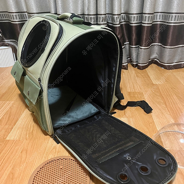 (확장형) 강아지 고양이 반려동물 백팩 배낭 우주선 이동가방 숨숨집 캐리어 이미지