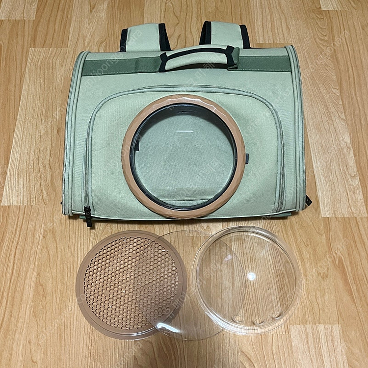 (확장형) 강아지 고양이 반려동물 백팩 배낭 우주선 이동가방 숨숨집 캐리어 이미지