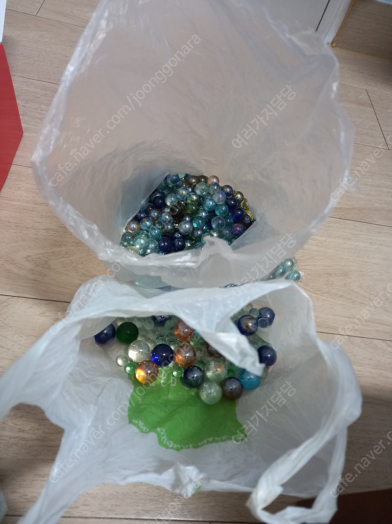 유리구슬 팝니다. 추억의 구슬치기 어항장식 옛날장난감