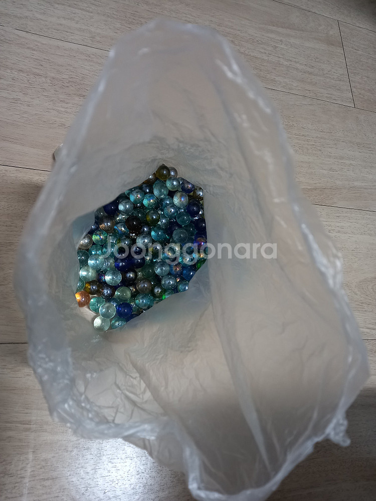 유리구슬 팝니다. 추억의 구슬치기 어항장식 옛날장난감--1