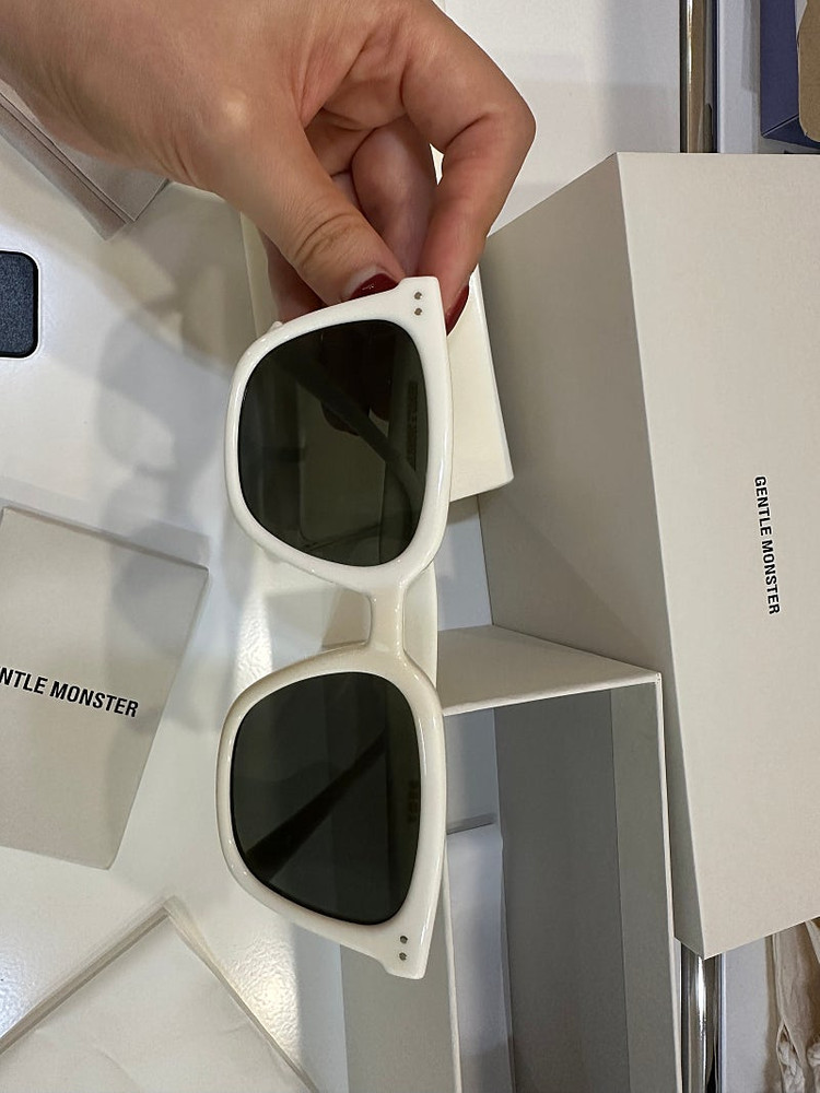 젠틀몬스터 선글라스 노마--1
