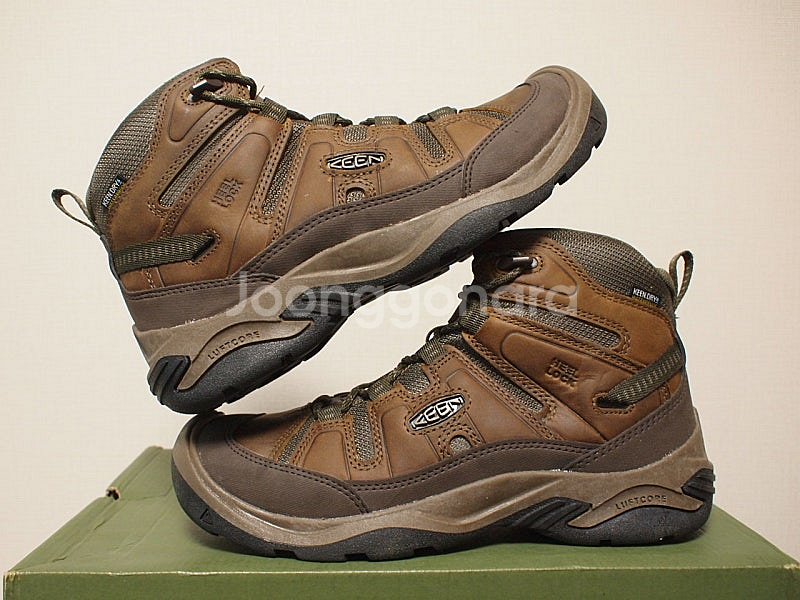 킨 서카디아 KEEN CIRCADIA 등산화 새제품 팝니다.--7