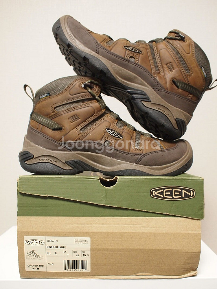 킨 서카디아 KEEN CIRCADIA 등산화 새제품 팝니다.--9