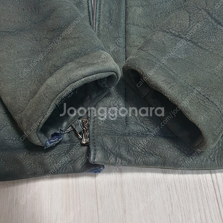 엠포리오 아르마니 블랙라벨 페이크퍼 무스탕 자켓 100...--6