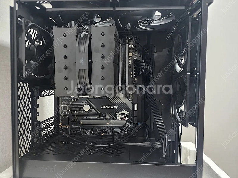 5600x b550 카본 Wifi 32G 반본체 팝니다...--0