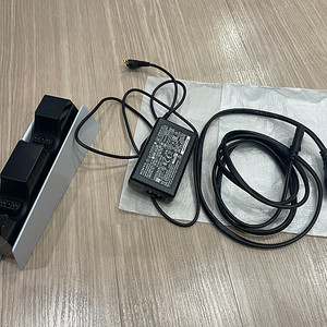 Ps5 듀얼센스 정품 충전거치대 반택포2