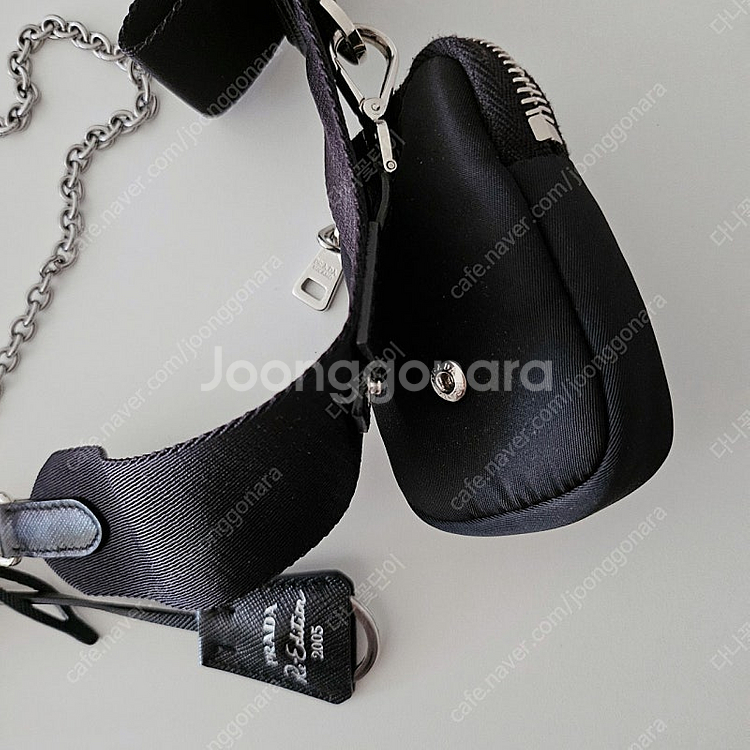 프라다 리에디션 2005 리나일론 백--2