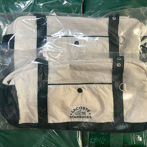 스타벅스 라코스테 프리퀀시 보스톤백 멀티플백 가방 그린 개당 35,000원
