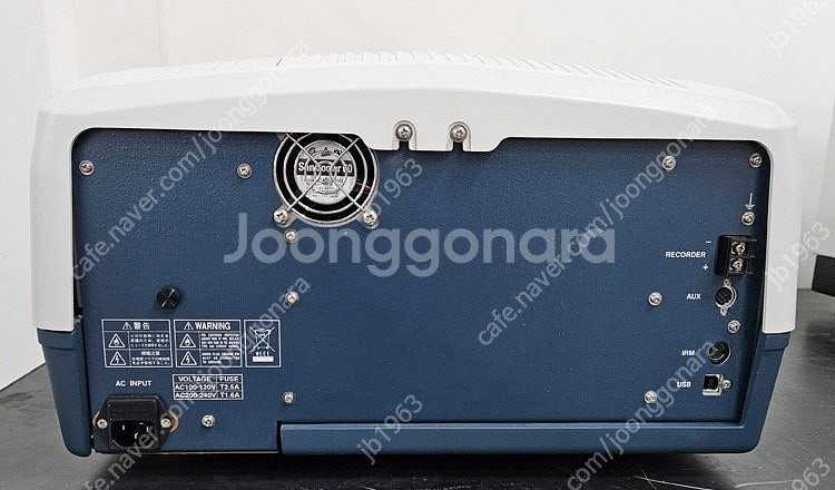 JASCO V-650 UV-VIS Spectrophot...--2