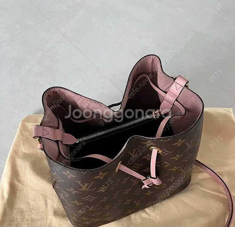 루이비통 네오노에 버킷백--3