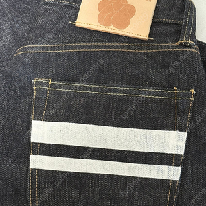 모모타로진스 클래식 스트레이트 셀비지진 30사이즈 팝니다