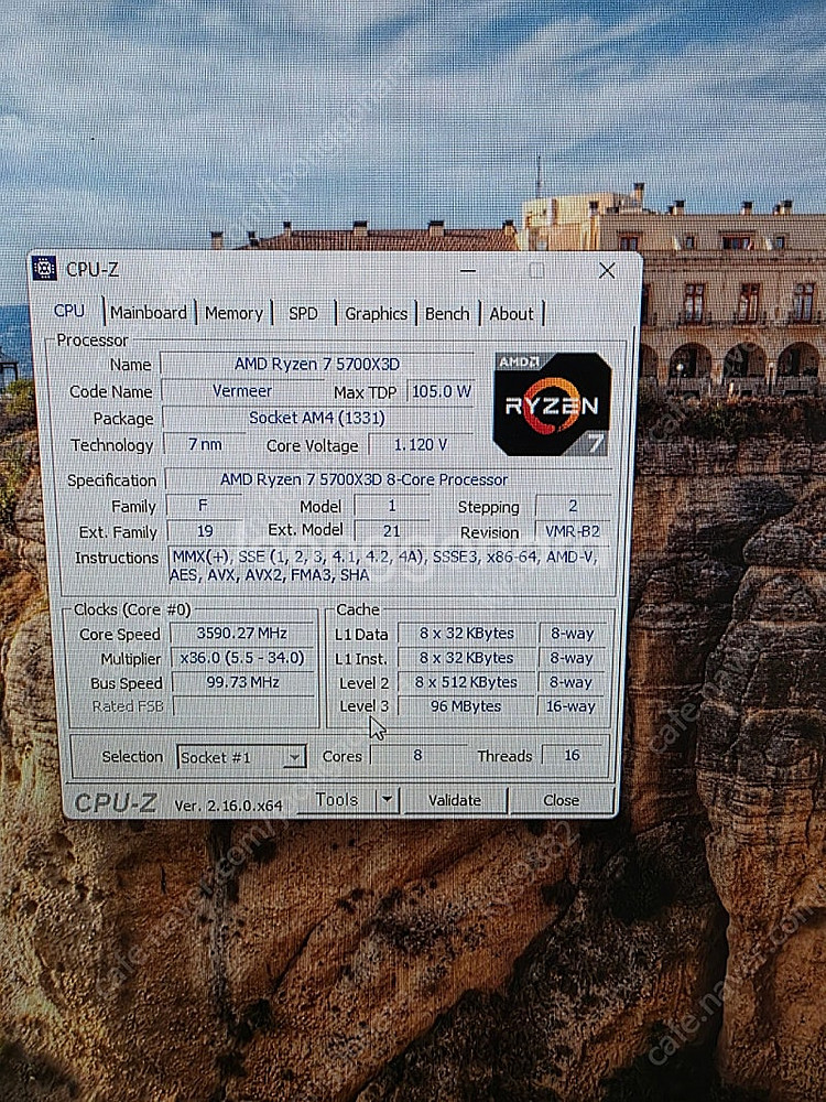 5700X3D, 4060ti, 32gb RAM, 1TB...--5