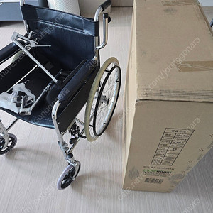 휠체어 판매합니다(케어룸산업_YCA-901GS)
