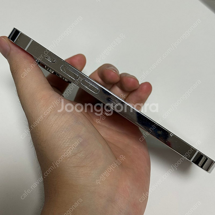 아이폰 14 프로 256GB 미국판 카메라 무음 실버--4