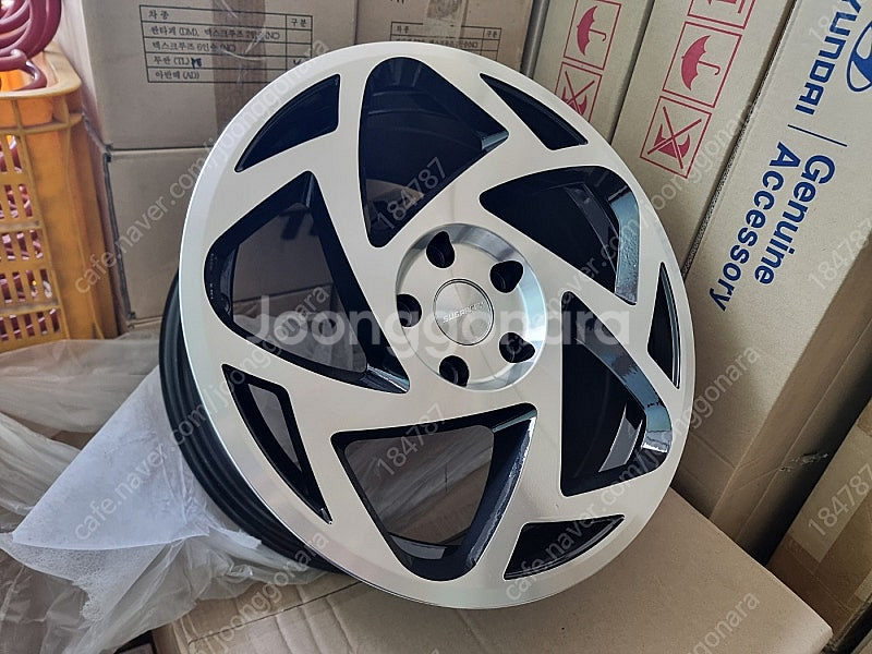 17인치 슈거레이 라디8 휠 아반떼MD 아반떼AD--1