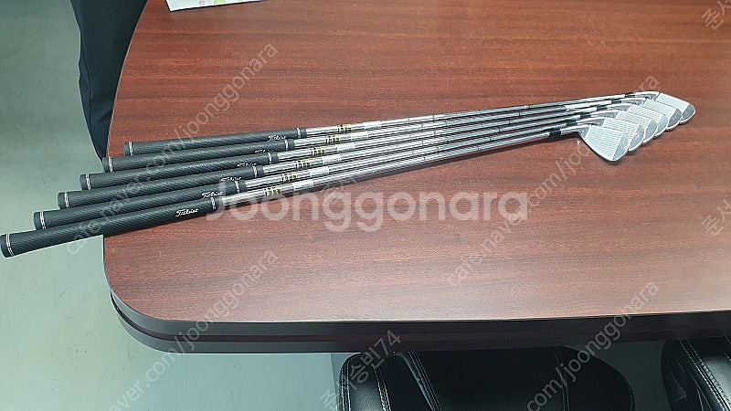 타이틀리스트 정품 710CB 다이나믹골드 S200 P~5번 아이언(A급) 팝니다.--0