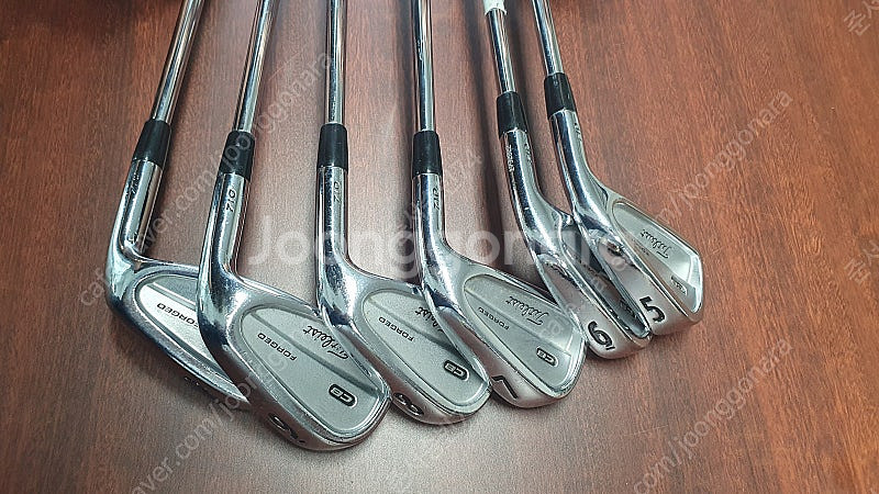 타이틀리스트 정품 710CB 다이나믹골드 S200 P~5번 아이언(A급) 팝니다.--4