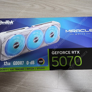 RTX 5070 이엠텍 그래픽카드 미개봉