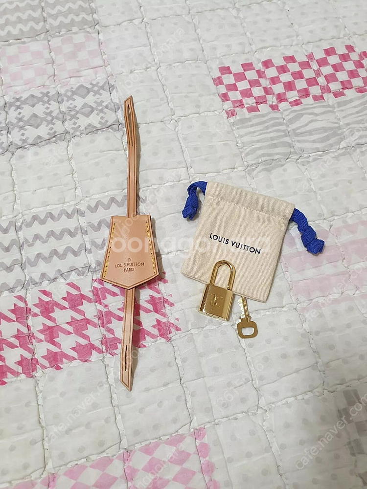 정품 루이비통 카우 하이브리드 가죽 키벨--0