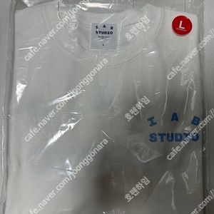 아이앱 화이트 스카이 블루 티셔츠
