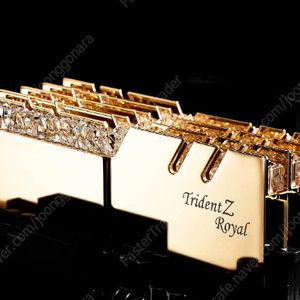Trident Z Royal Silver 로얄 실버 32gb 판매합니다 8gb 4장