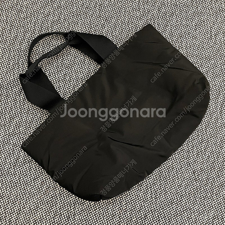 코스 패디드 쇼퍼백 숄더백 패딩백 정품 블랙 중고--3