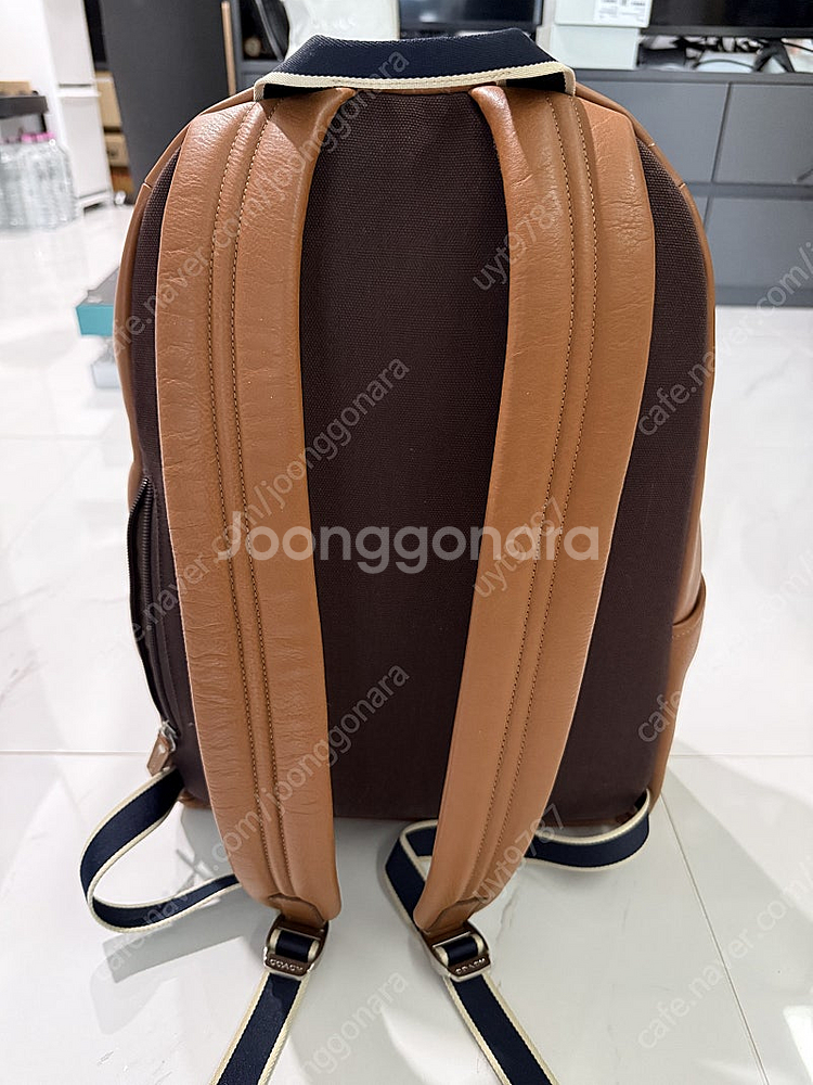코치 레더 가죽 백팩 F70747 saddle 색상--1