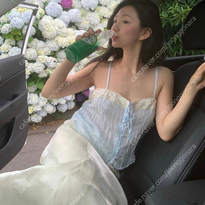 ZARA 자라 로맨틱 스트랩 탑 (파르벵 피버님 착용) 이미지