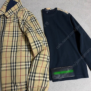 가격 내림 100 버버리 양면 리버시블 블루종 자켓 / 버버리 어깨견장 체크 쭉티 카메 김상혁