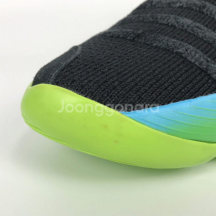 아디다스 트레이영 2.0 농구화 신발 운동화 남성285 판매합니다--2