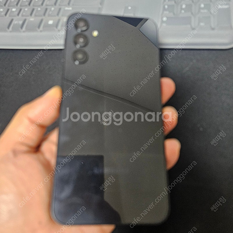 갤럭시A24 블랙 128GB 7만원 팝니다.--5
