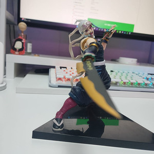 귀멸의칼날 피규어 제일복권 b상 우즈이텐겐 팝니다