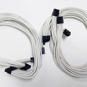 맥스파인더 슬리빙 케이블 화이트 팝니다.