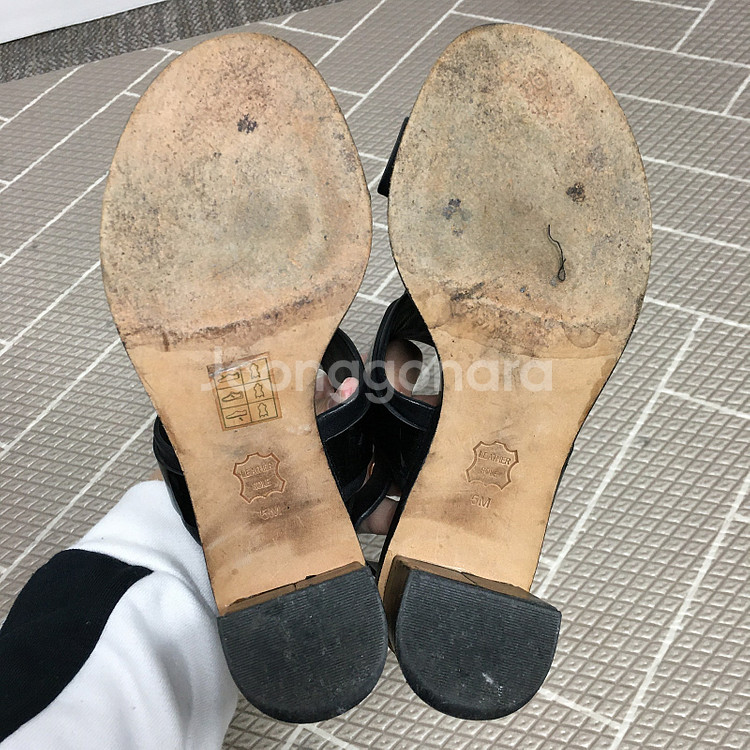 토리버치 투밴드 금장 샌들 220 / 랑방 마인 오브제 타임 럭키슈에뜨 산드로 마쥬 오르 시에 시스템--2