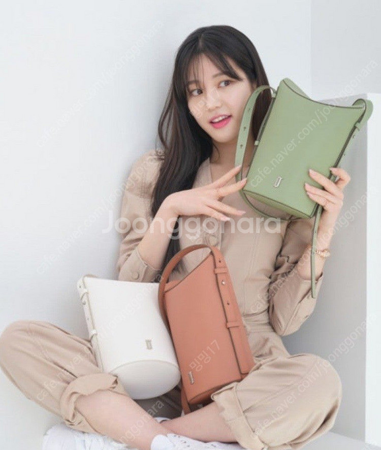 제이에스티나 조엘 파이백 그린 2회 착용--9